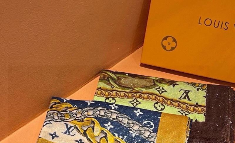 Louis Vuitton Scarf